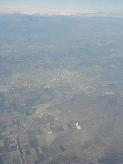Looking twoards Camarillo<br>Location: <a href="https://www.google.com/maps/search/?api=1&query=34.12538,-119.06215" target="_new">Over California</a>